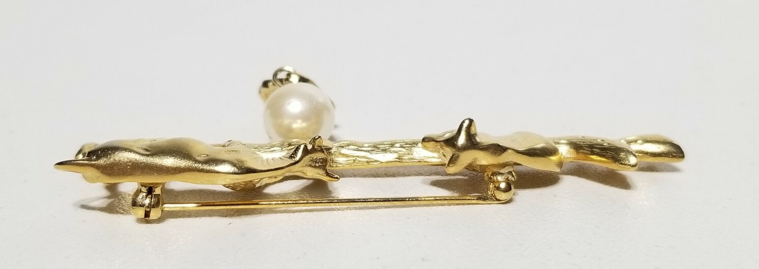Vintage Marvella Gold Brooch Pig And Bull Dangle Pearl Farm Theme 11160 ☆ New ☆