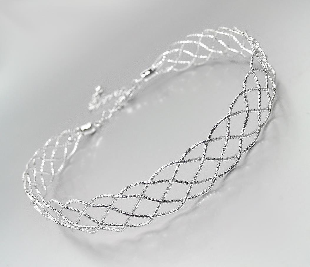 SHIMMERY CHIC Silver Metal Lattice Weave Braided Choker Necklace