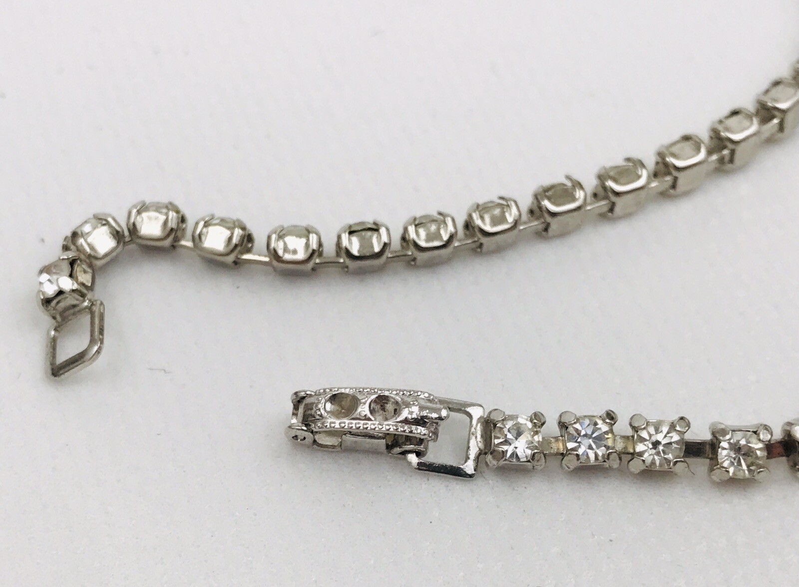 Vintage 50’s 60’s Rhinestone Choker Necklace Teardrop Dangle Bow Center 14″