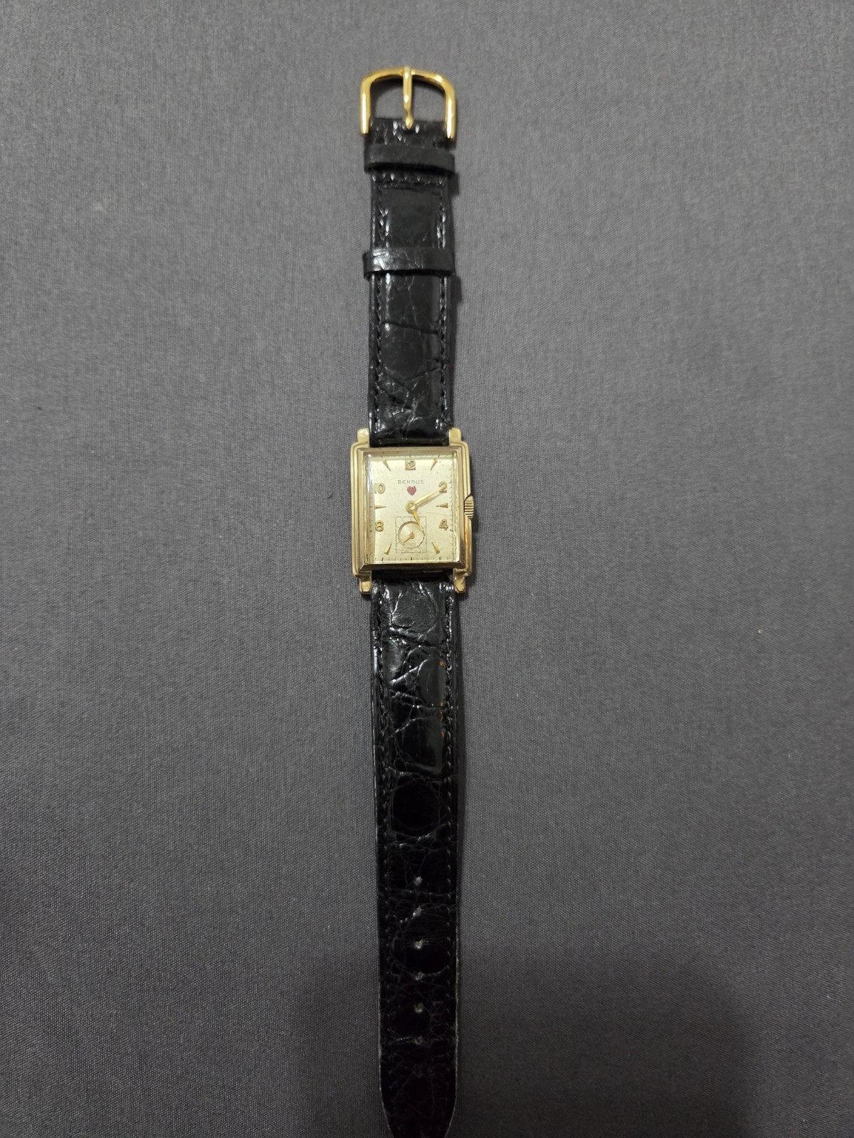 Vintage Benrus Sweetheart Red Heart 10K Gold Filled Mechanical Watch RUNNING