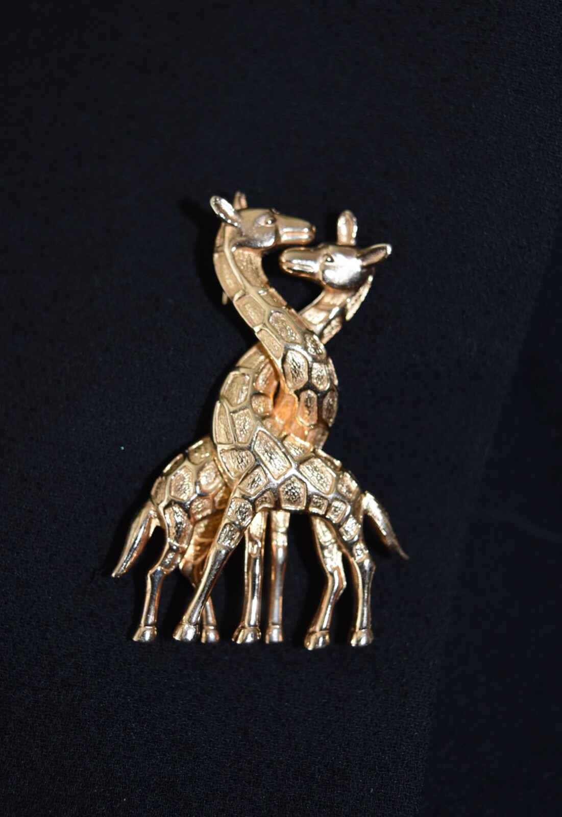 VTG Boucher Giraffe Pin Brooch 2 Giraffes Intertwined Necks Love Numbered