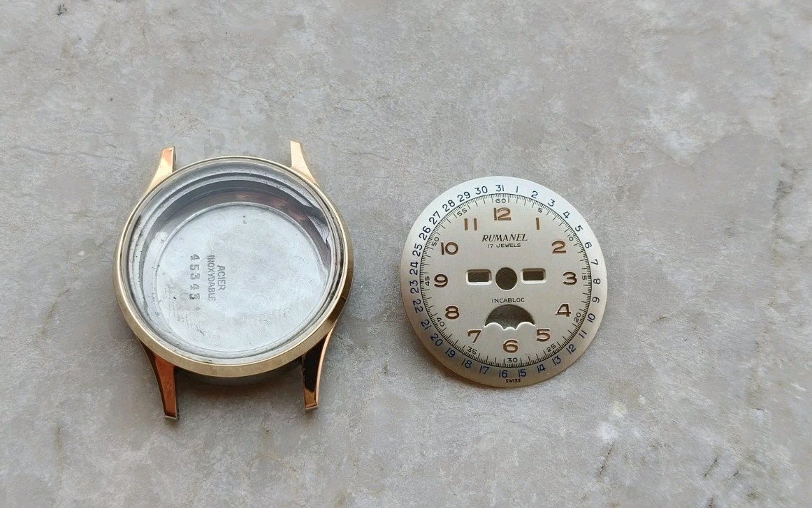 40s VALJOUX 89 TRIPLE DATE MOON PHASE STEEL/GOLD CASE & DIAL WATCH WATCHES 30mm