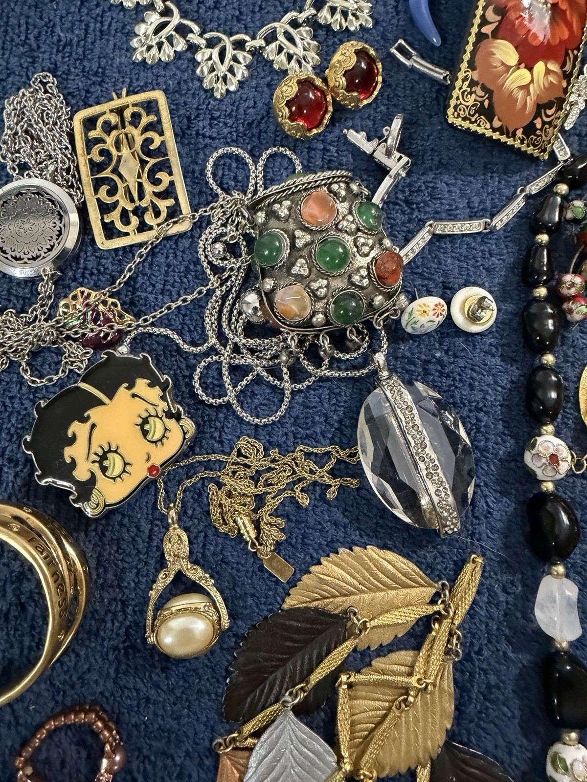 Vintage Estate Costume Jewelry Lot Mix-All wear-& More FREE SHIPPING!!