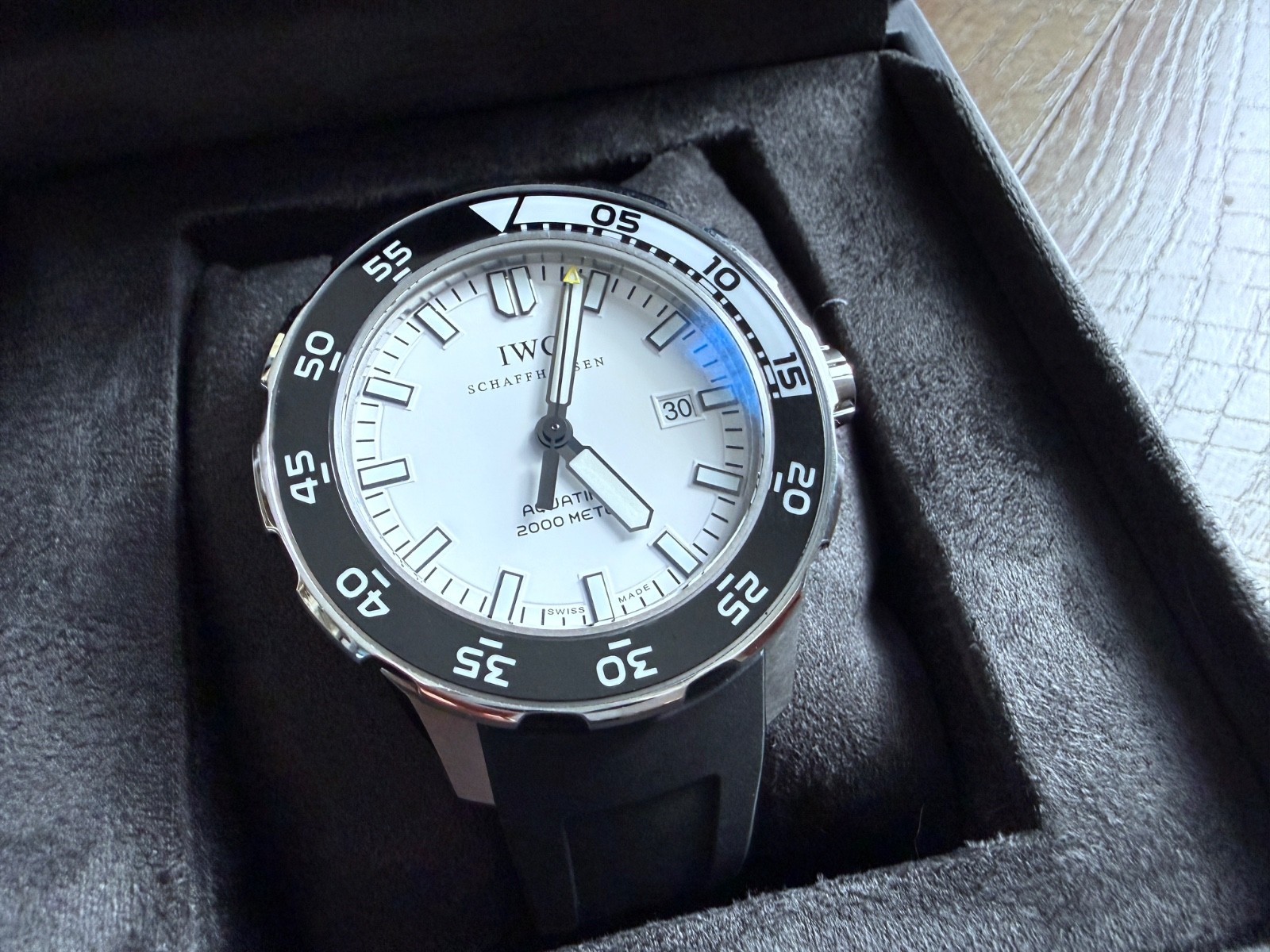 IWC Aquatimer IW356805 44mmSS White Dial Rubber Strap Automatic Date Watch