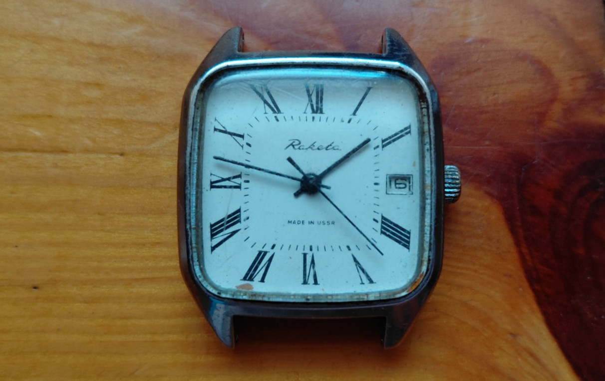 Vintage Soviet watch Raketa with caliber 2614.N USSR. date indicator. 19 jewels