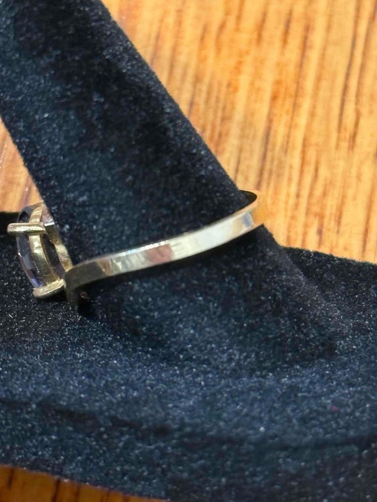 Vintage Estate 14k Yellow Gold Estate Bypass Ring – 3.0g – 8x6mm Iolite? Size 9