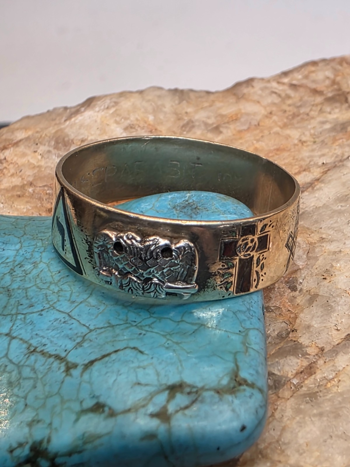 14K Scotish Masonic Ring Insciption “Virtus Junxit Mors Non Separabit,” Antiq