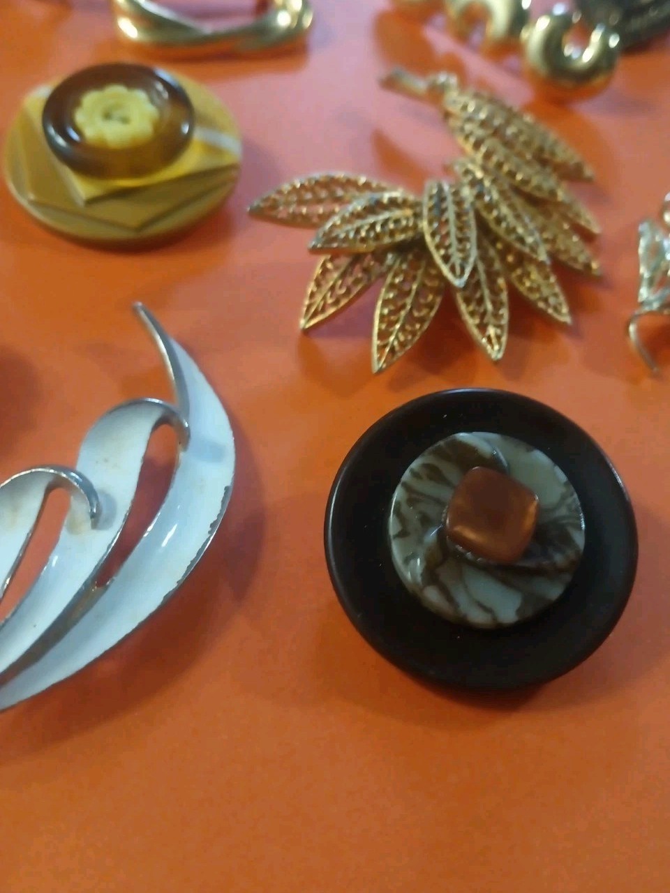 Vintage Brooch Pin Lot 14 Unique Variety Costume Jewelry As Pictured