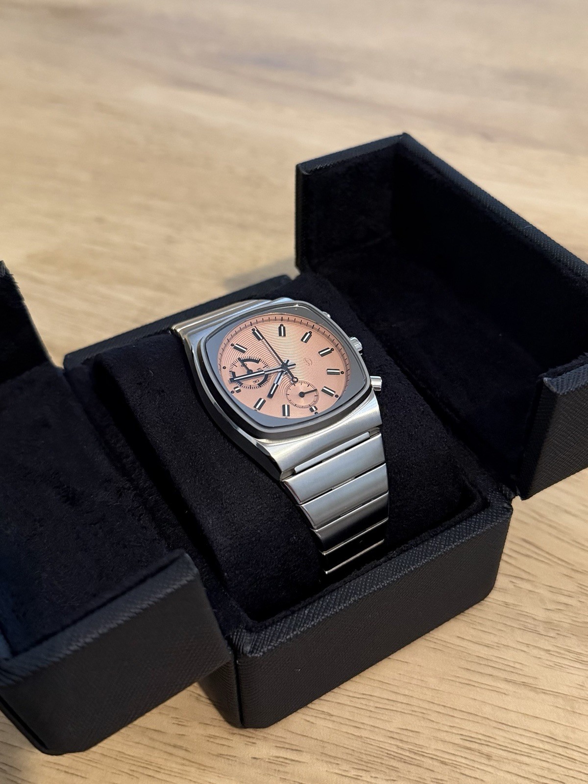 Brew Metric Chronograph Bloom