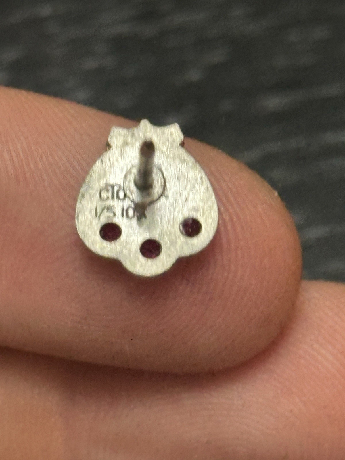 1/5 10k Gold Small Ruby Pin