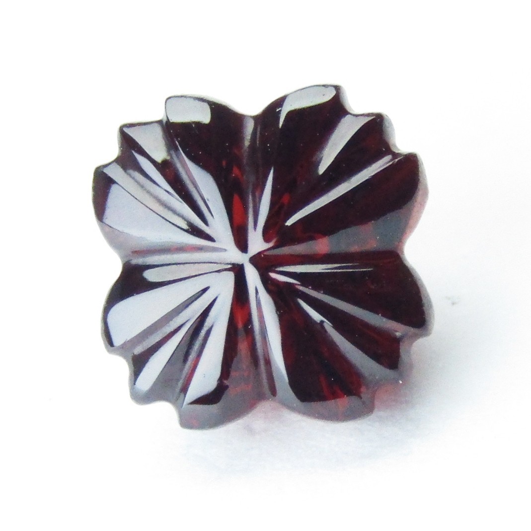 3.91Cts Excellent Natural Almandine Garnet 8.2mm Flower Shape Carving Loose Gem