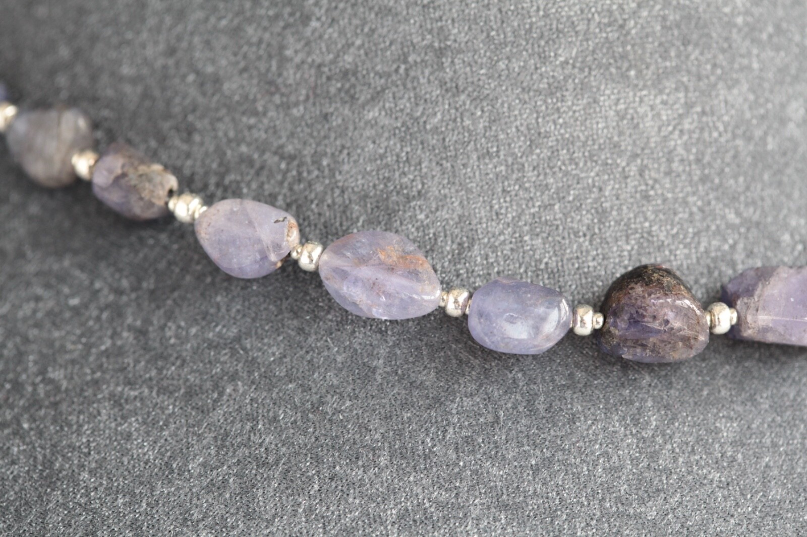 GRADUATED TANZANITE NUGGET NECKLACE ~ 925 STERLING SILVER 17″ IN LENGTH