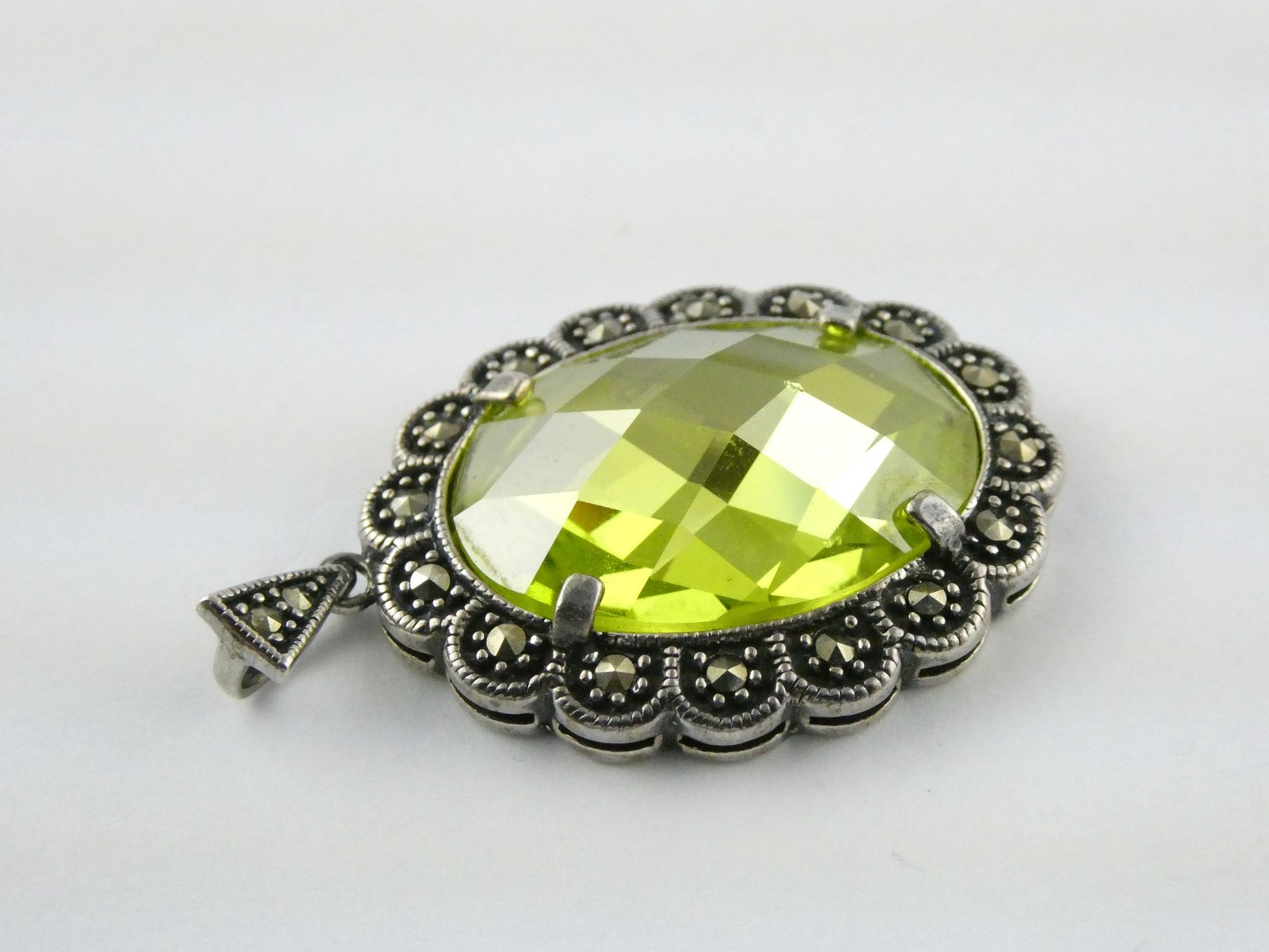 Sterling Silver Faceted Lemon Lime Crystal and Marcasite Pendant 13.8g 1 CHIP