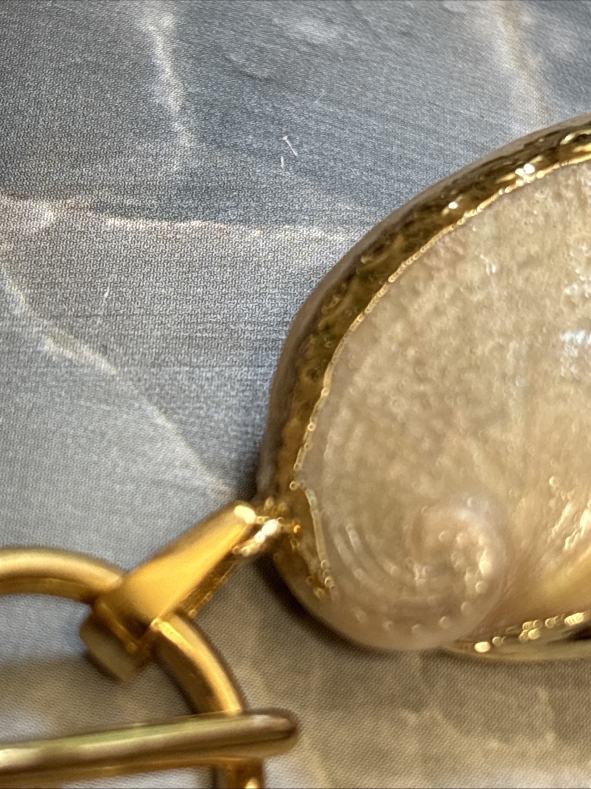 Boutique Gold Plated Chain Dipped Toggle Necklace With Iridescent Shell Pendant