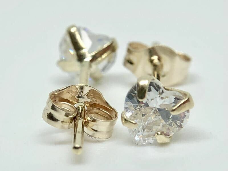 9K SOLID YELLOW GOLD HEART CUT DIAMOND STUDS EARRINGS