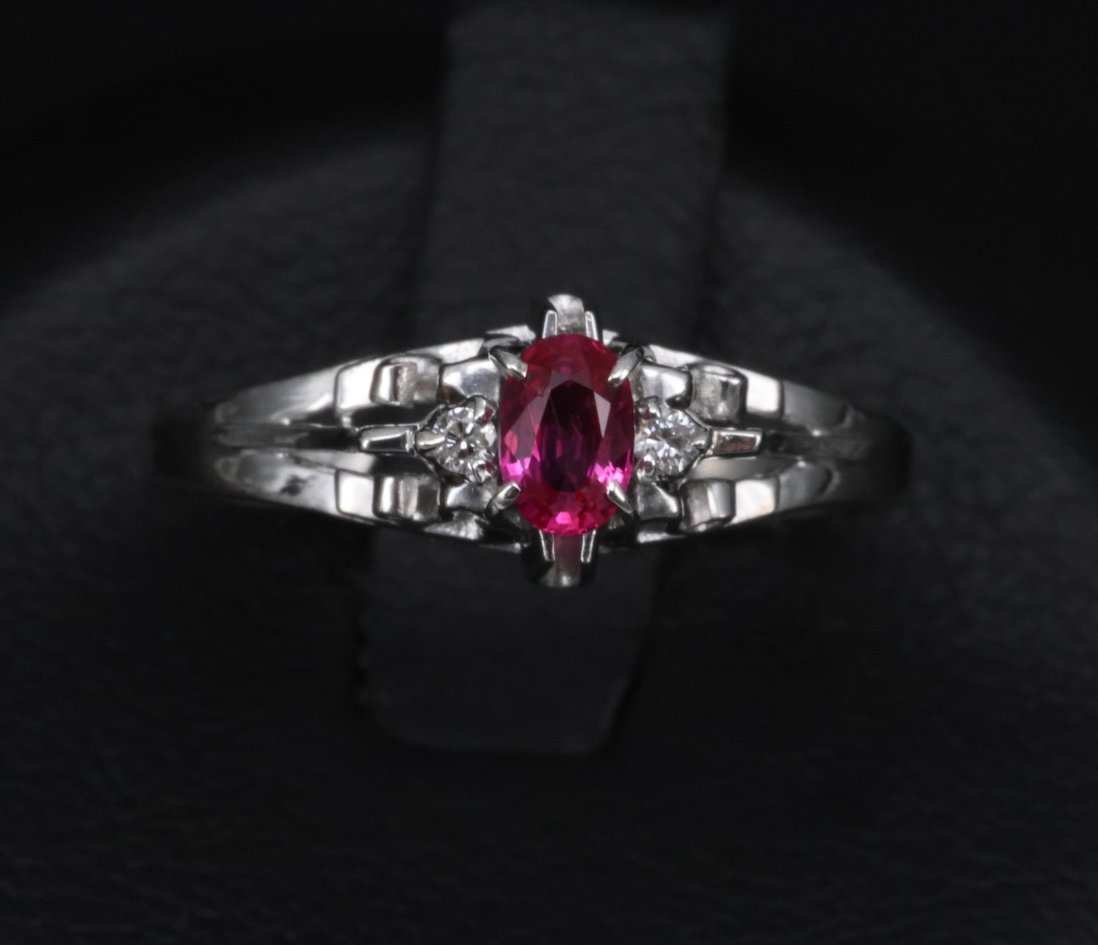 Vintage 0.28ct Vivid Red Natural Ruby & 0.04ct Diamond Platinum Ring Size 6