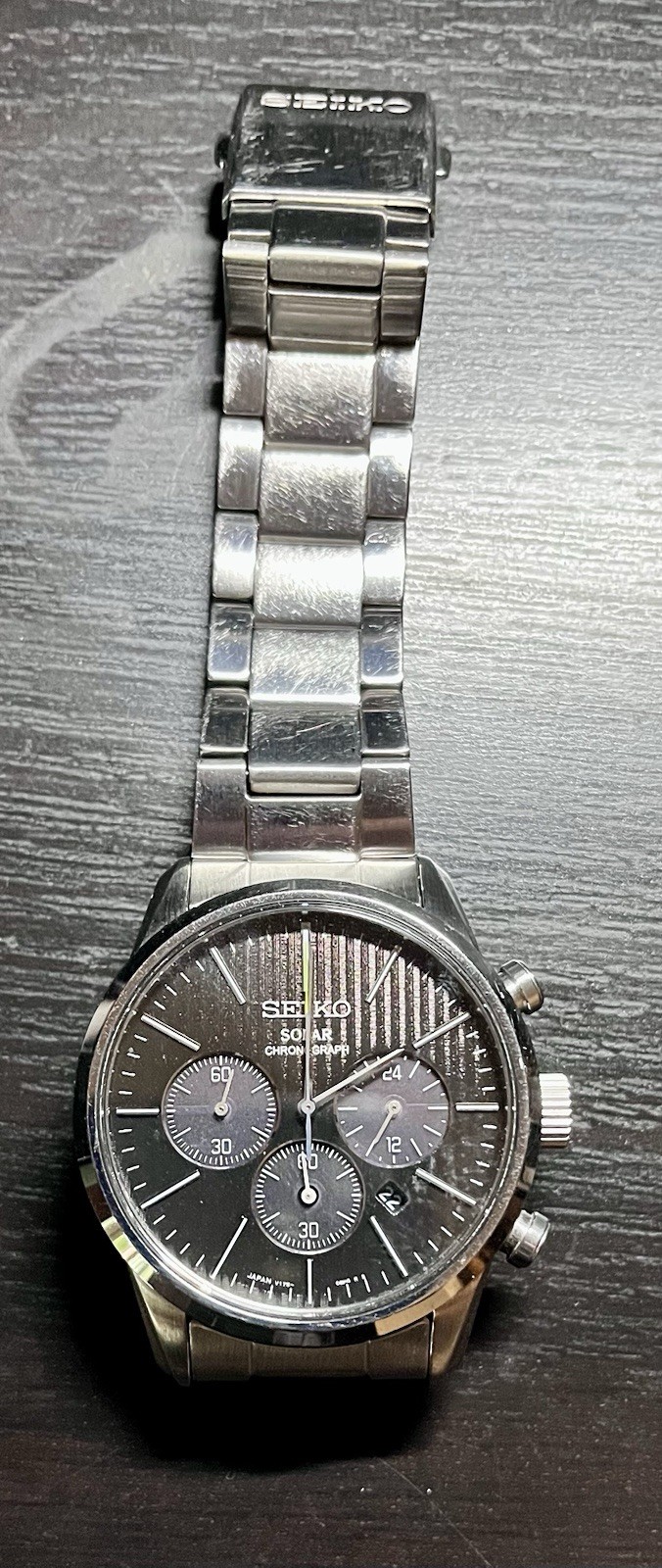 Seiko V175-0BJ0 solar chronograph Black Panda