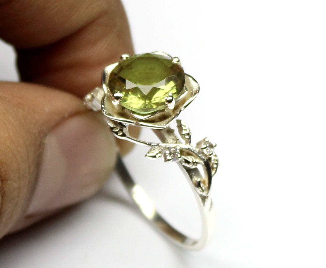 Genuinely 4 Color Change Zultanite Ring, Alexandrite Sterling Silver Flower Ring