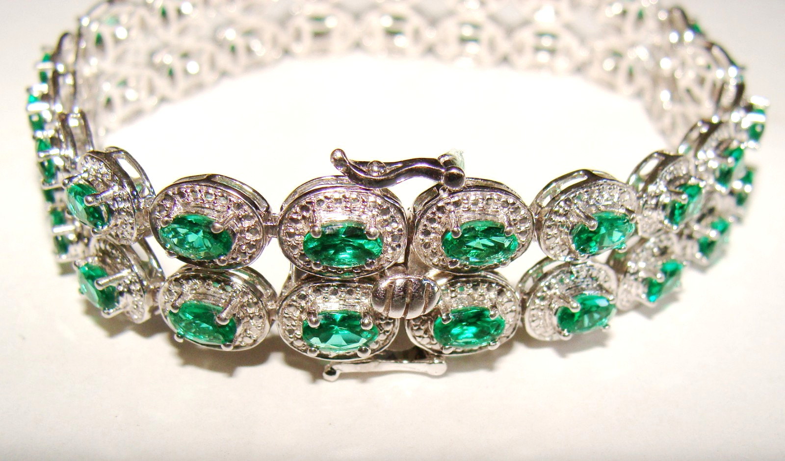 Designer 22.4g Sterling Silver Lab Created Emeralds & 4 Clear Stones Bracelet 7″