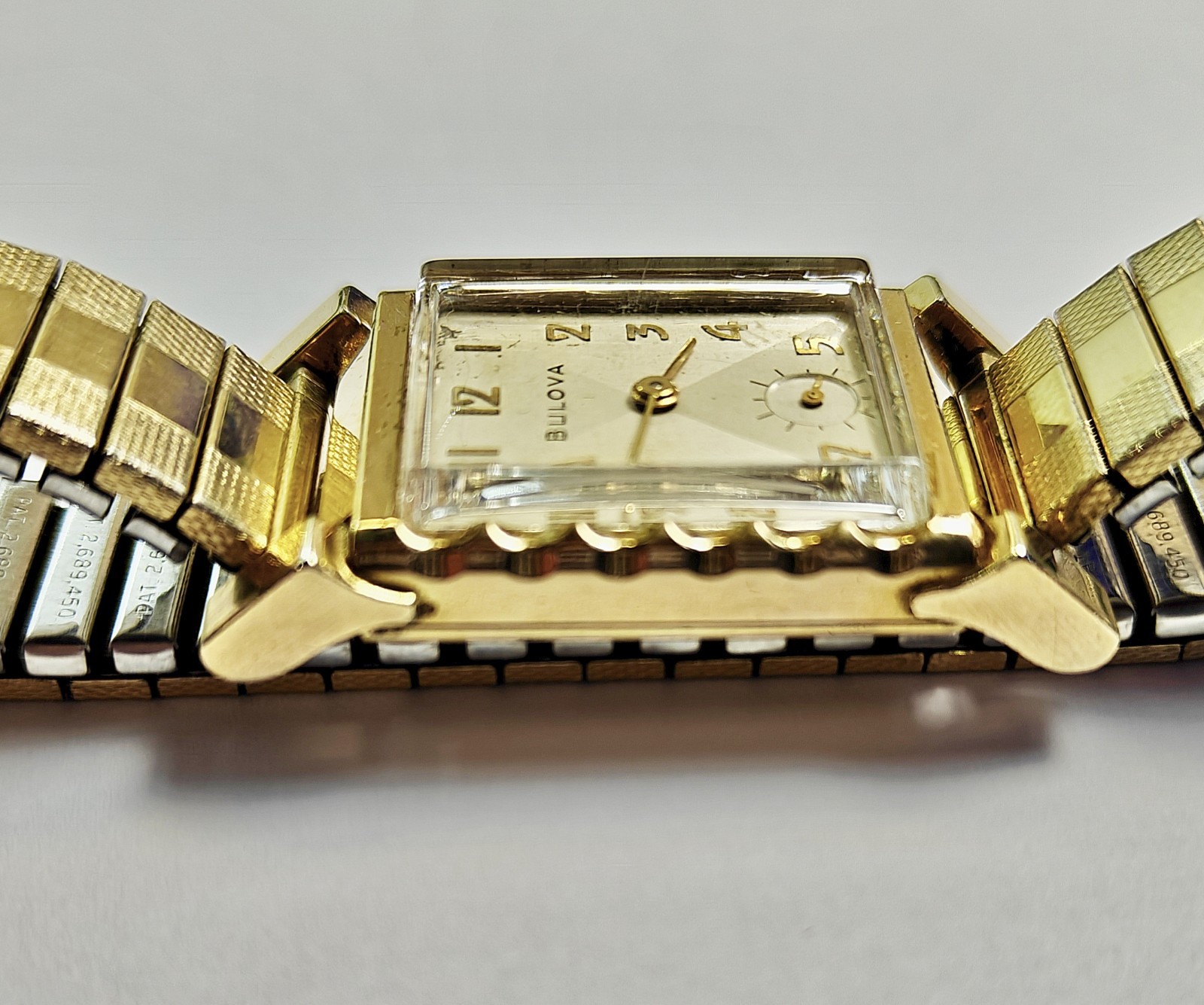 Vintage 1951 Bulova Academy Award “ZZ” Men’s Watch 21J 7AA Expansion Band