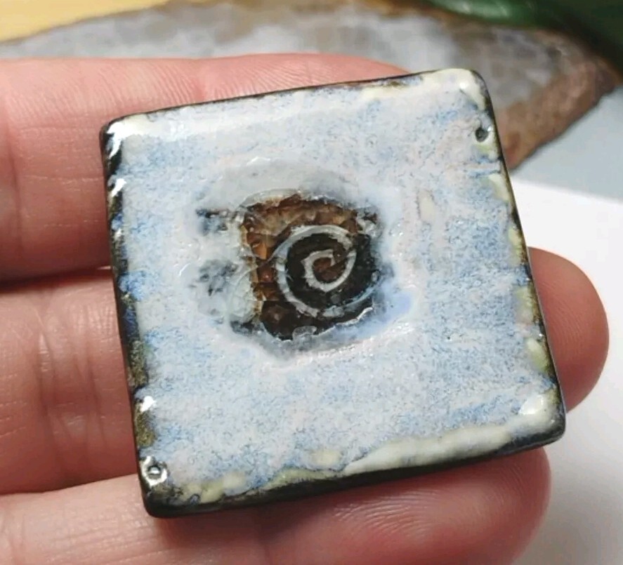 ARTISAN! 1.25″ x 1.25″ Glazed Handmade Ceramic Pin w/”Eye of God” Spiral Detail!