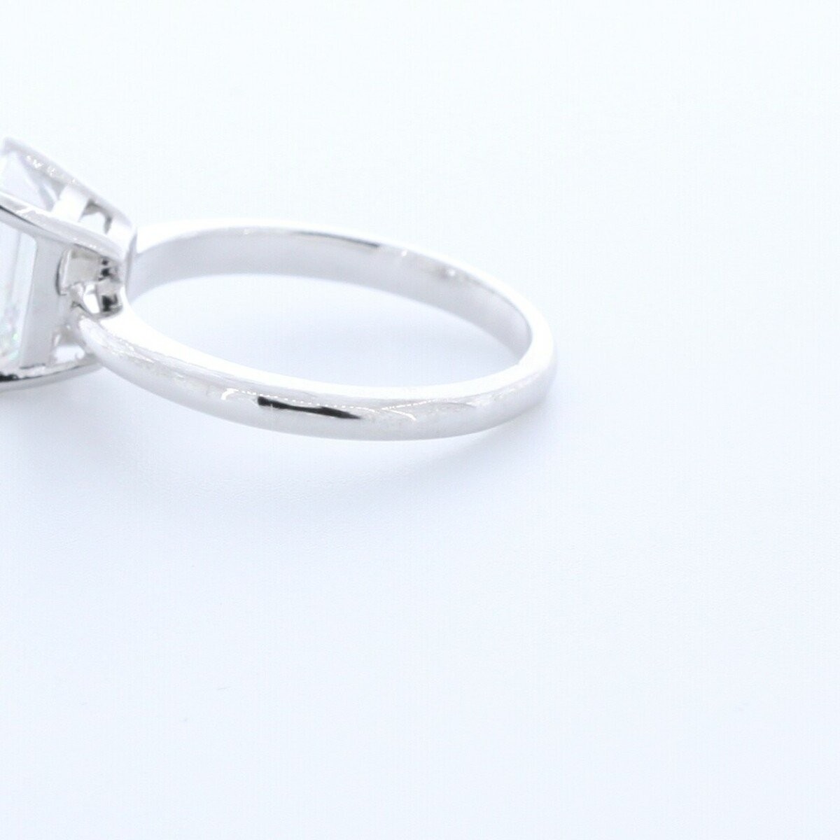 1.5ct Lab-Created Diamond E/VS1 Emerald 18K White Gold Classic Solitaire Ring