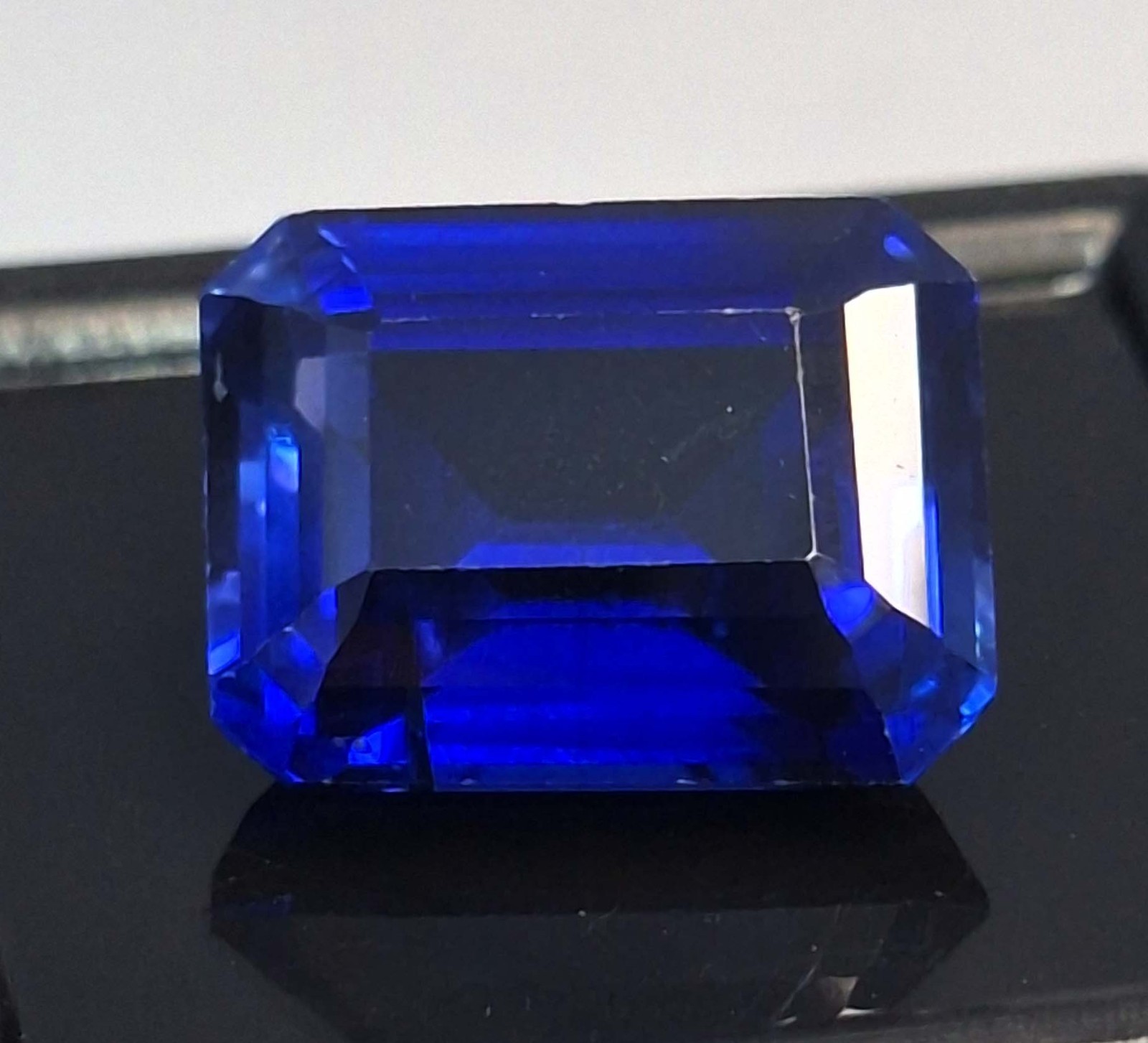 Natural Shape Emerald Cut 9-11 Ct Blue Sapphire Certified Loose Gemstone RK294