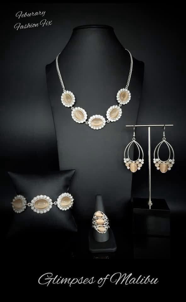 Fashion Fix Glimpses of Malibu Silver Beige Jewelry Set 4 pc 0221
