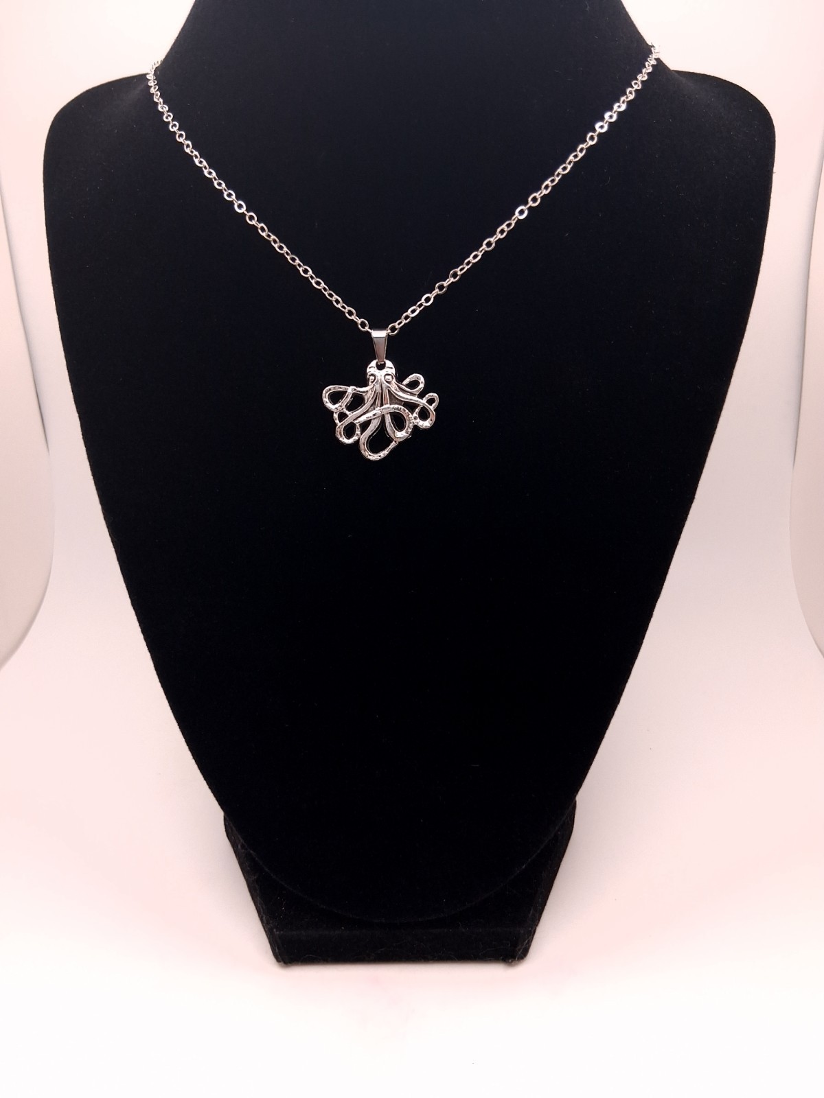Octopus Pendant Necklace Nature Beach Ocean Vacation Gift Silver Toned