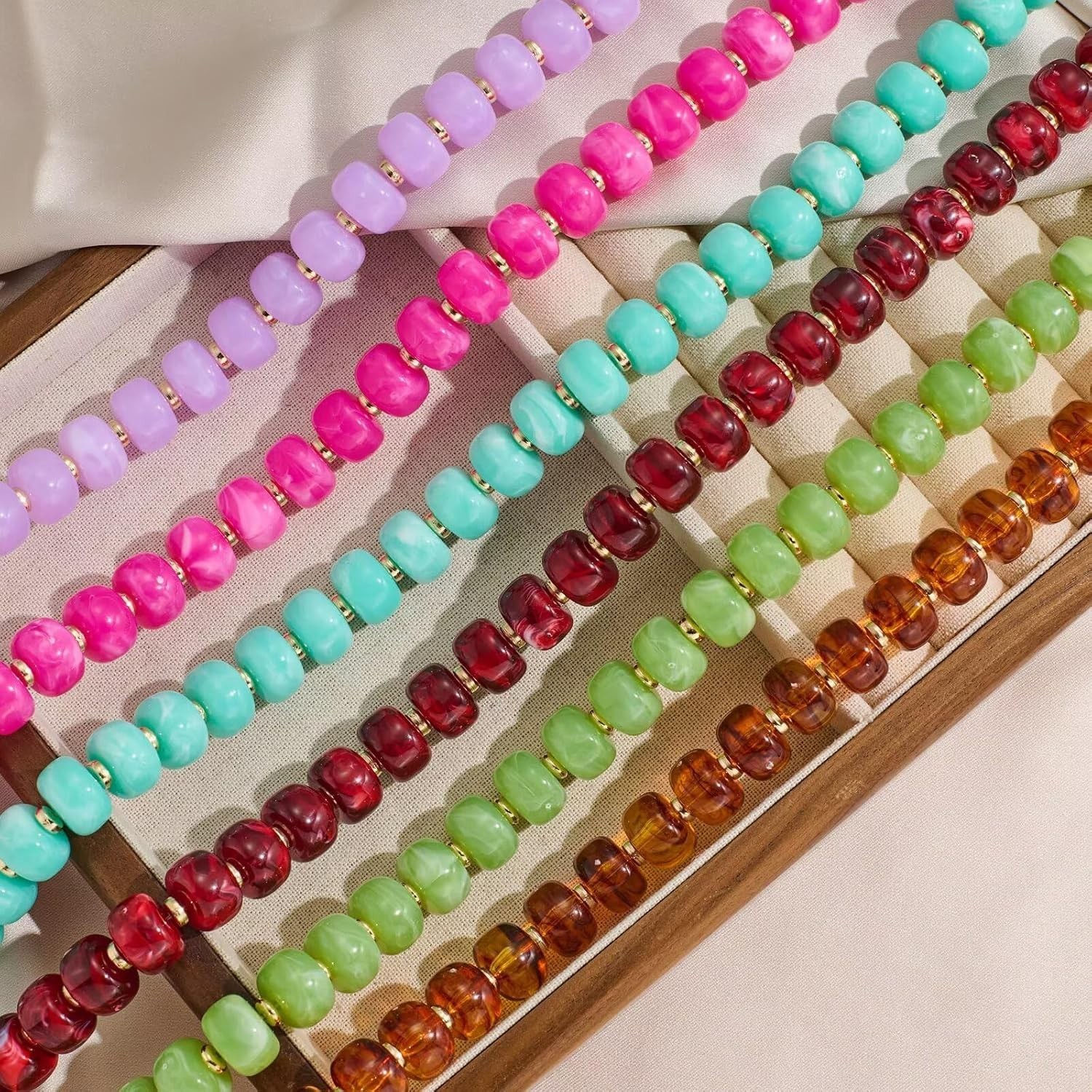 Elegant Lightweight Purple Resin Bead Necklace – Versatile for Every Occasion