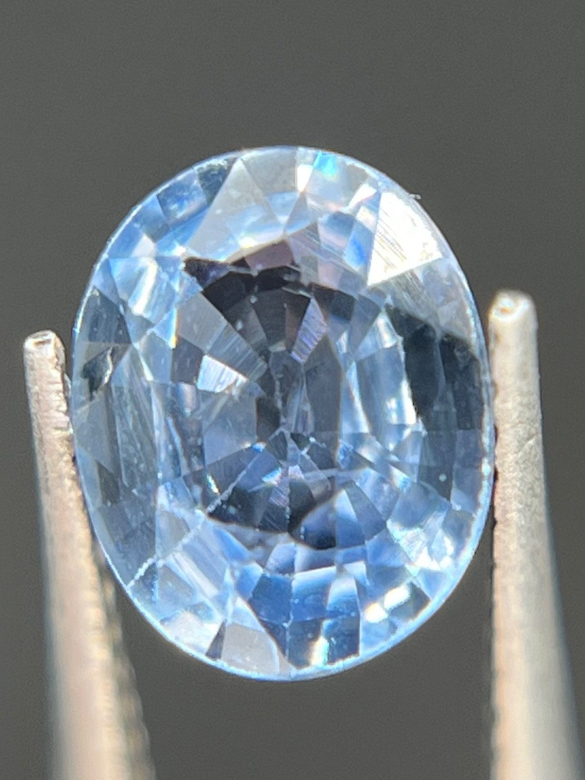 0.73ct Natural Blue Sapphire Oval Cut 6.01×4.82mm Light Medium Blue – BLS-68
