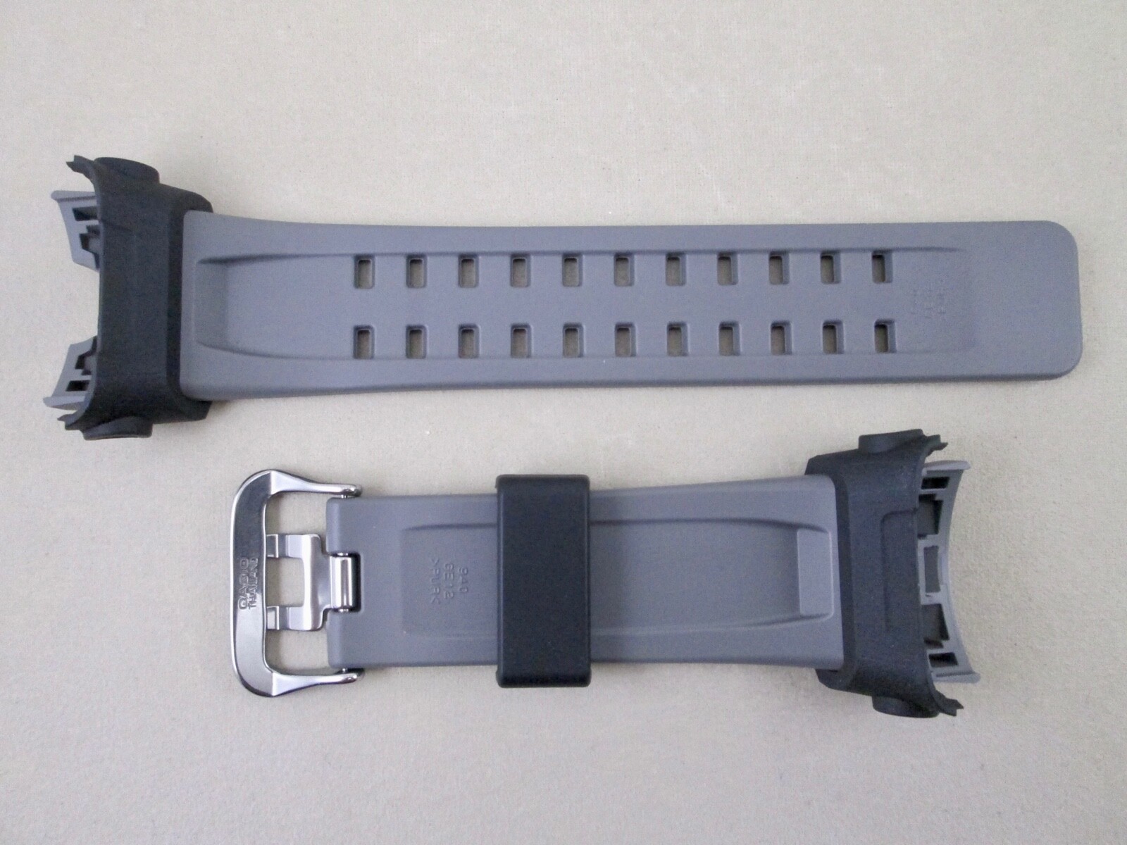 Genuine G-Shock Mudmaster GG-B100-8 GG-B100 GGB100 gray resin watch band strap
