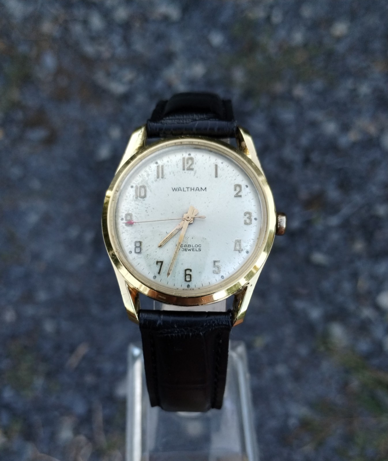 Vintage Waltham 17 Jewel Men’s Wrist Watch Red Pointer Second Hand