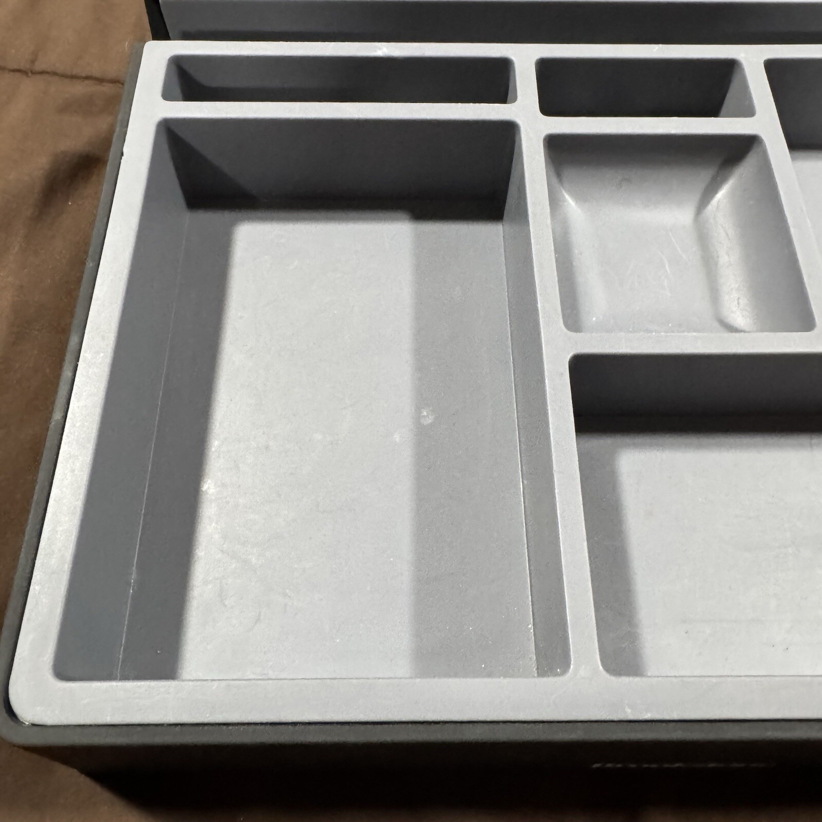 Brookstone Tech Dresser Valet Organizer Charging Station