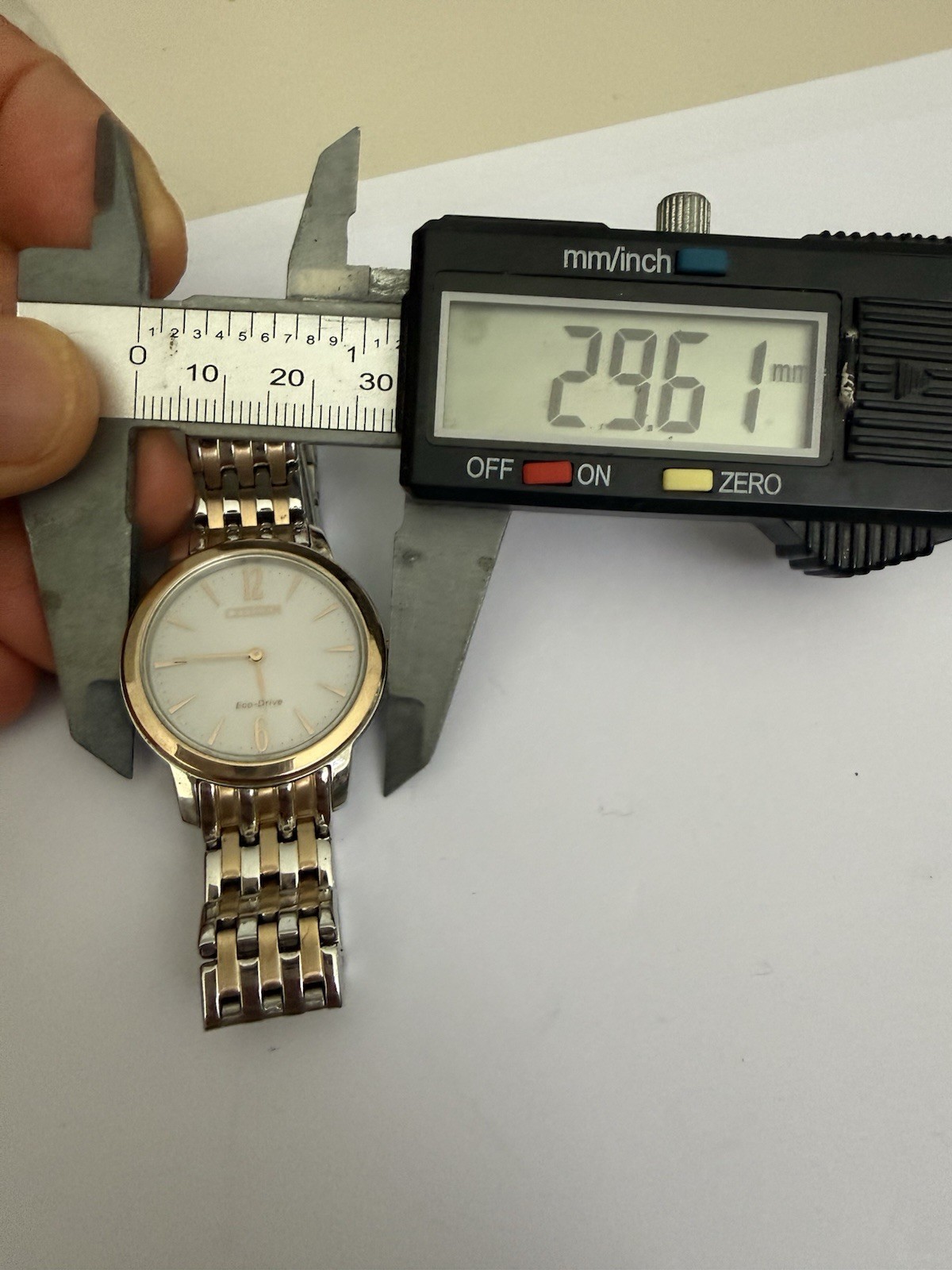 Citizen Eco-Drive Analog Watch 29.61mm Bicolor White Dial