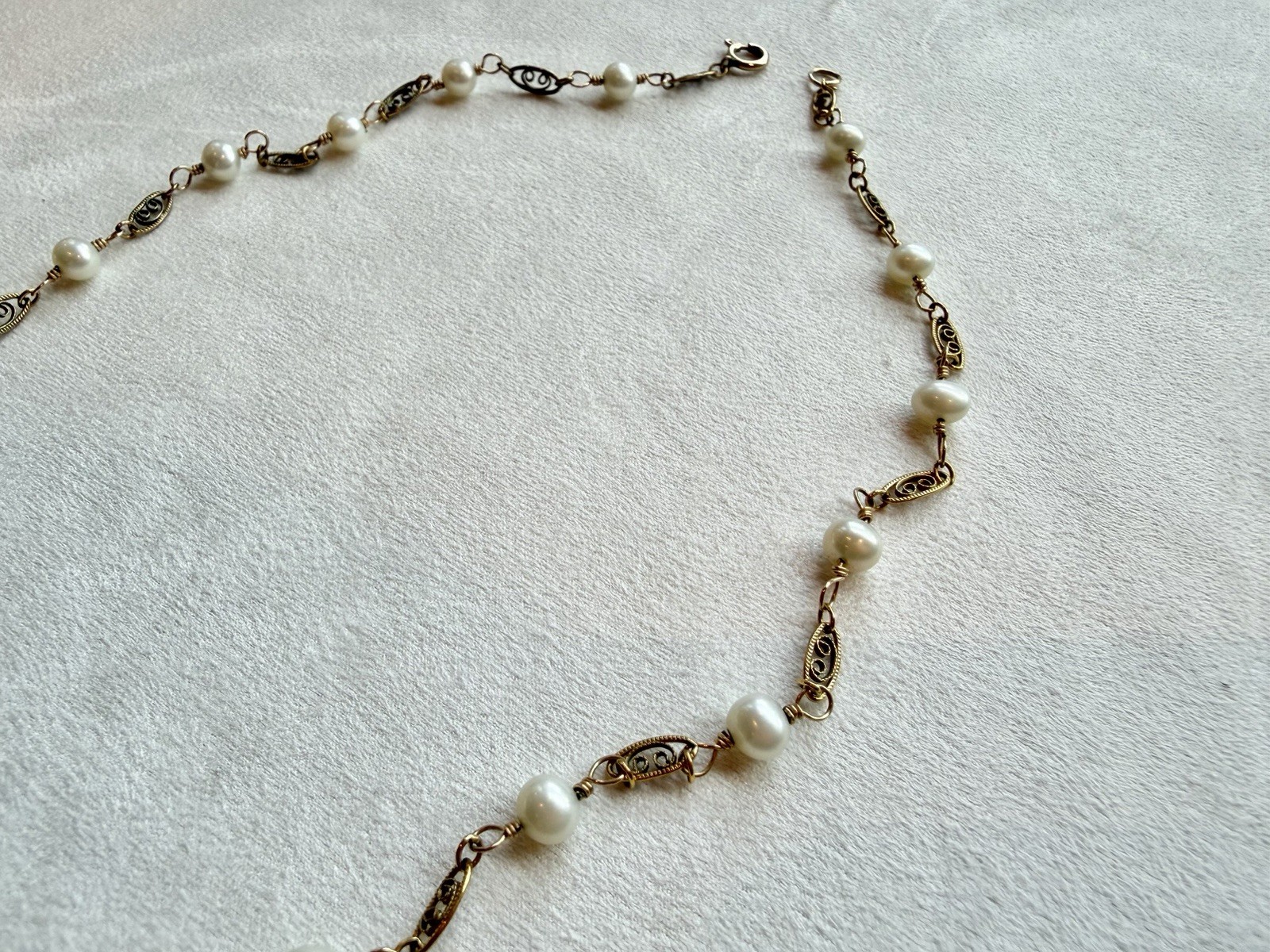 Vintage 14K Gold Filled Freshwater Pearl Necklace Filigree Station Estate