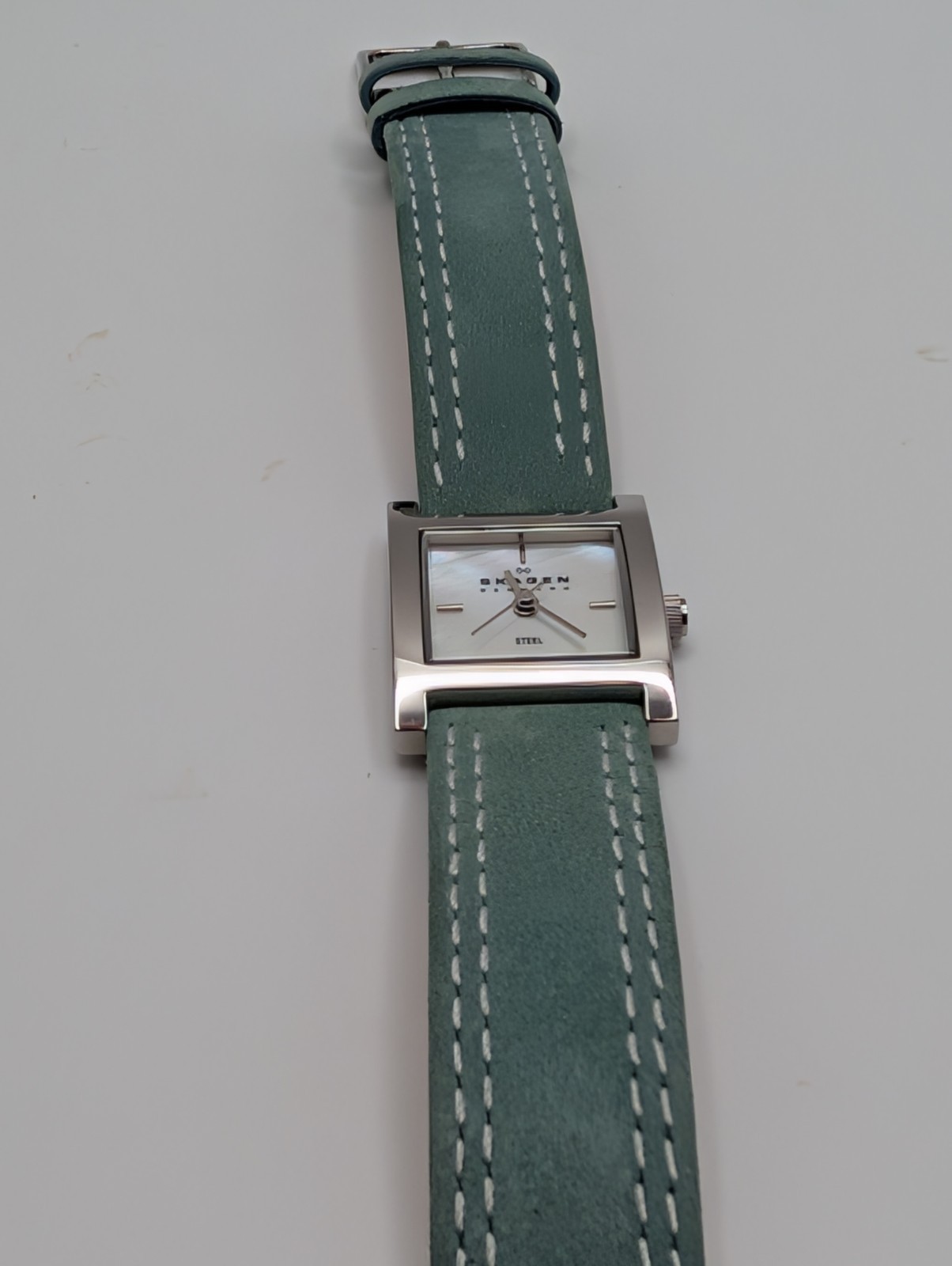 Skagen Women’s Quartz Rectangular Watch Mother of Pearl Dial Green Leather 30m