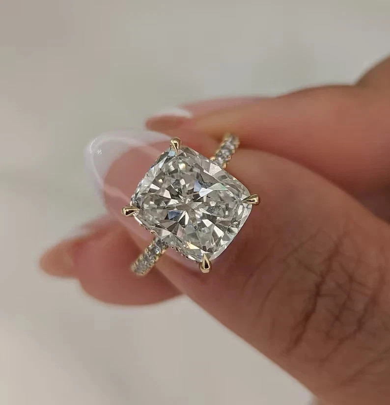 14k Yellow Gold IGI 4.50Ct Cushion Cut Lab Grown Diamond Engagement Ring E/F VS1