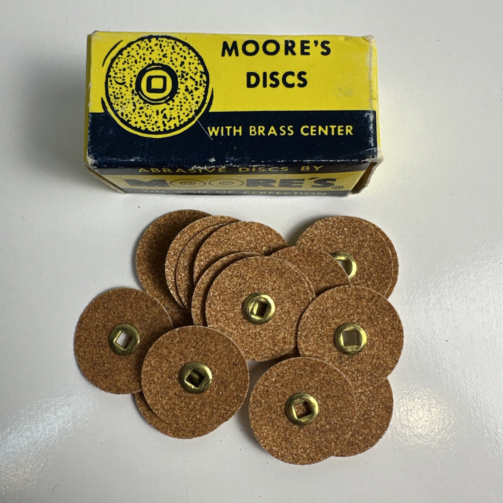 Moore’s Sanding Discs Diameter 7/8″ – Grit: MEDIUM Open Box 20 Discs Only VTG