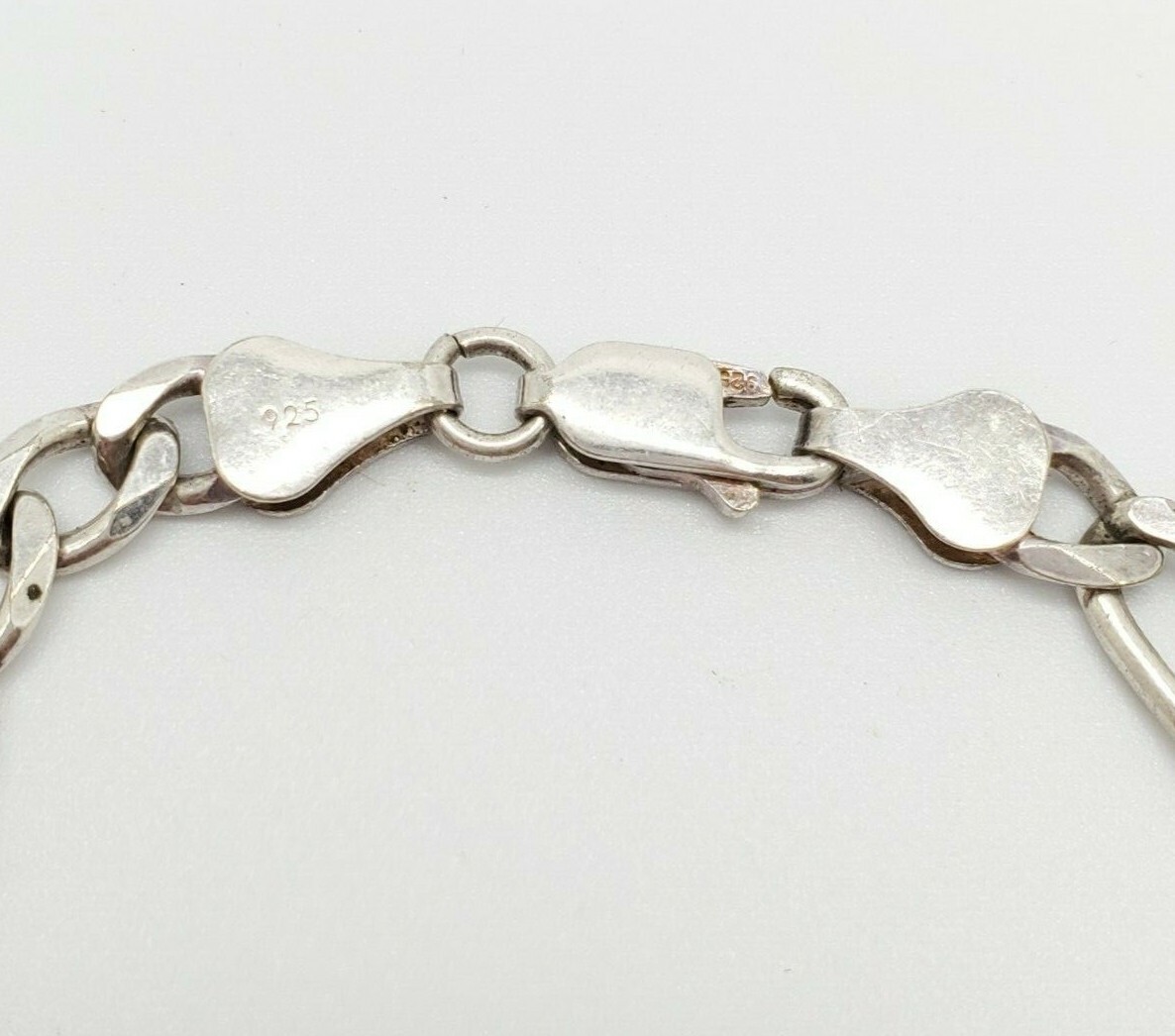 925 Sterling Silver Figaro link 5.5 Millimeter bracelet 8″ Approx. 8.5 grams