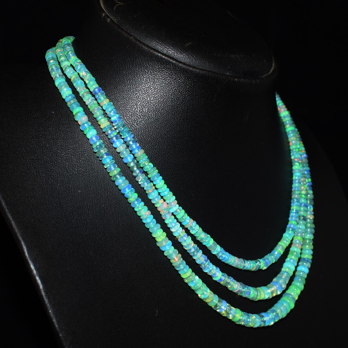 132 Cts Enhanced Amazing Flash Green Ethiopian Opal Beaded Necklace SK 23E464