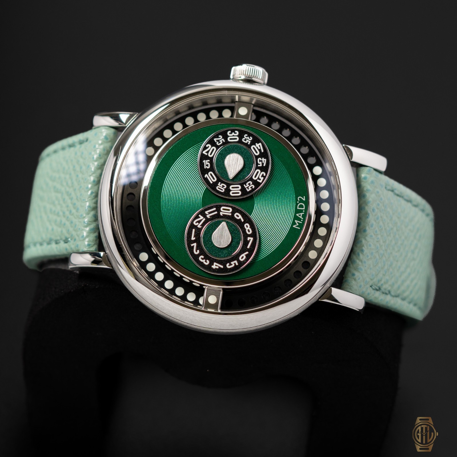 MB&F M.A.D 2 Green Complete Set w/Box&Papers