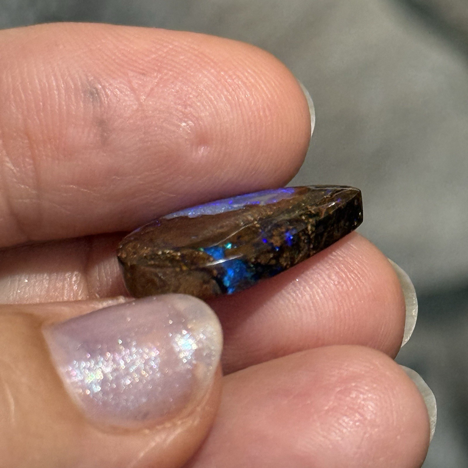 7.8ct 20.5×11.8×4.3mm Purple Crystal Pipe Australian Boulder Opal Cabochon Gem