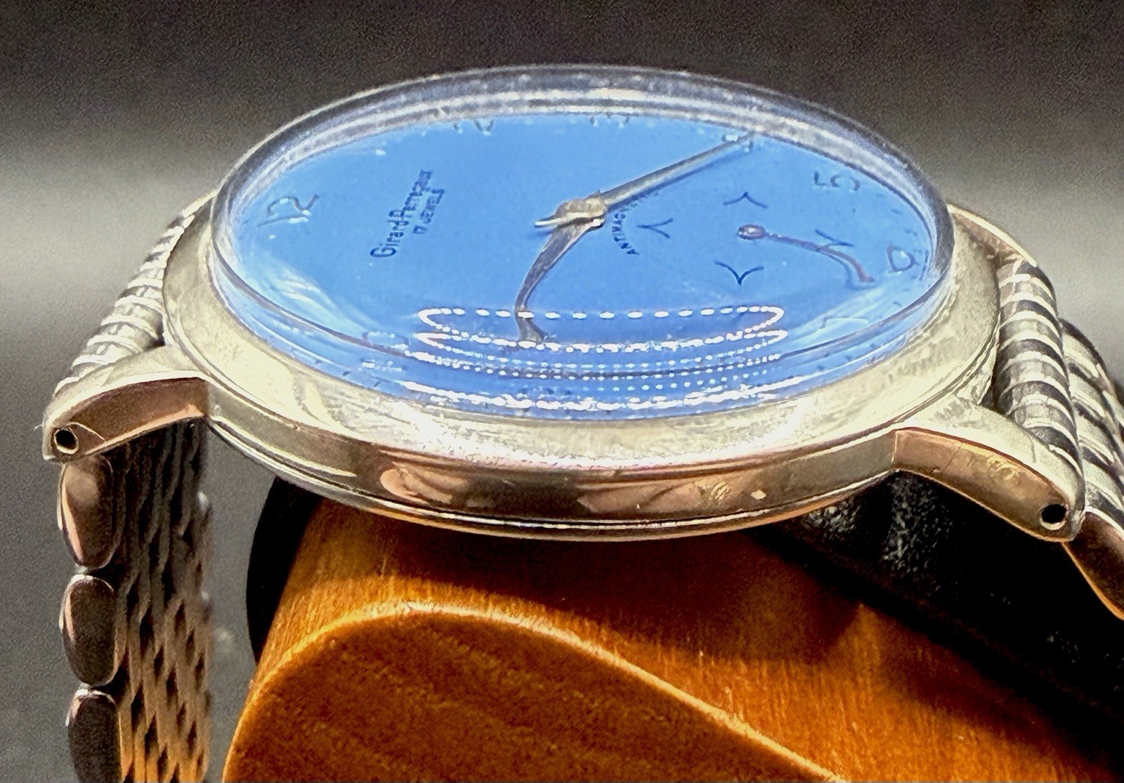 1950s Girard Perregaux Antimagnetic 17J Blue Dial BOR Bracelet Swiss