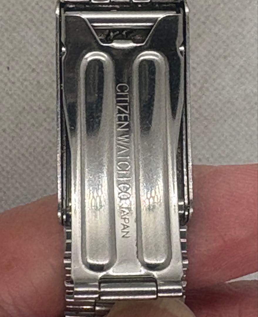 CITIZEN watch strap, 18mm lug width, stainless steel, silver color.