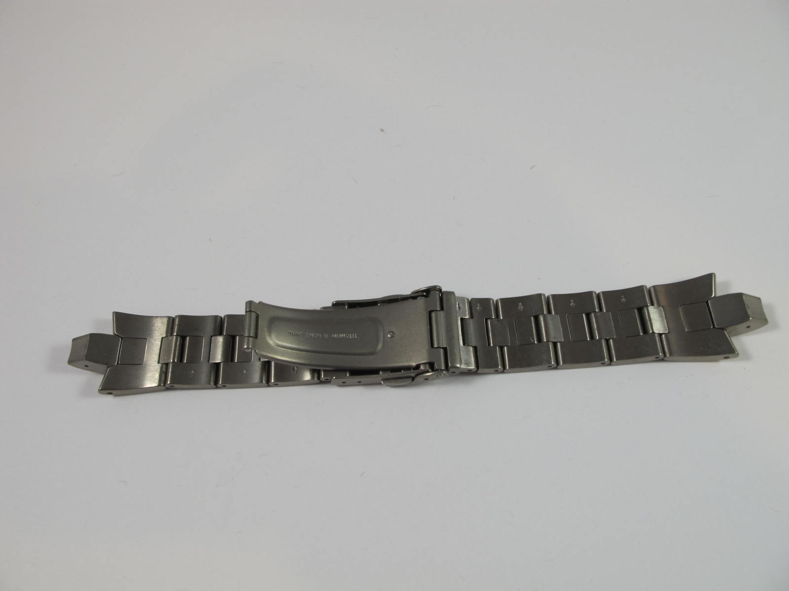seiko band 4728-b.i mens titanium clasp and band 8F32-0010 SLL013 SLL015