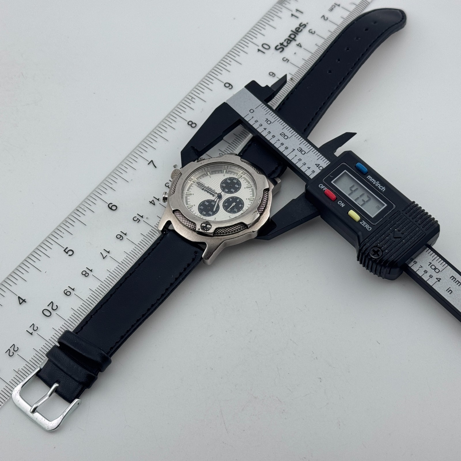 Timberland Quartz Watch Men 100m Silver Rotating Bezel Analog ~For Parts Repair