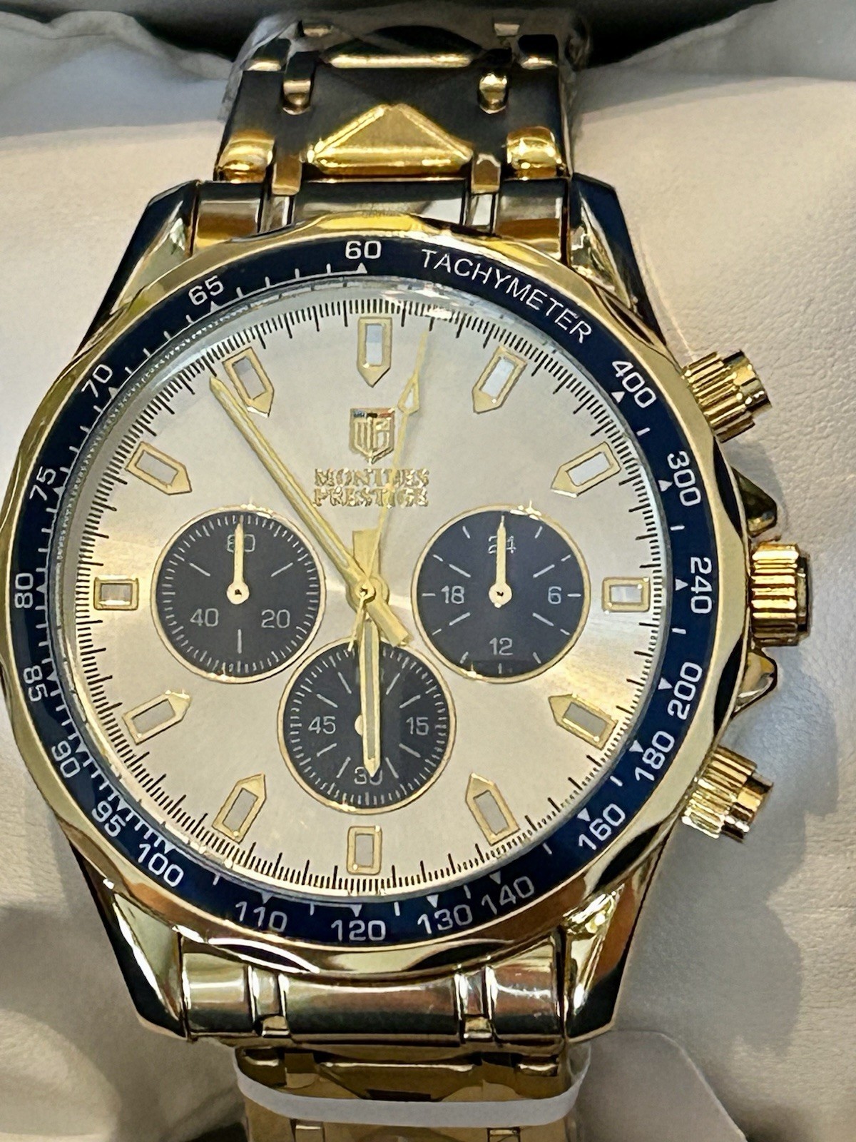 Montres Prestige X Invicta, 44.5mm, WR 30m, 8.5”, New/Box/3yr Wnty Gold MPW-0353