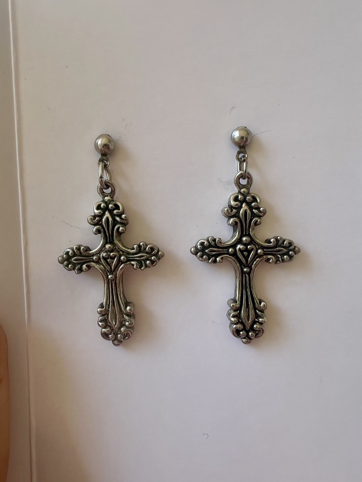 Silver Tone Gothic/Y2K Victorian Cross Stud Earrings