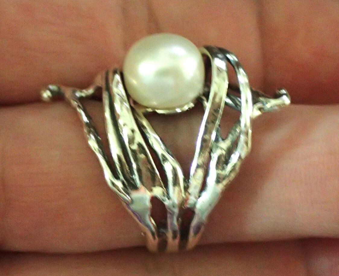 Cultured Pearl in Sterling Silver Ring Size 9.0